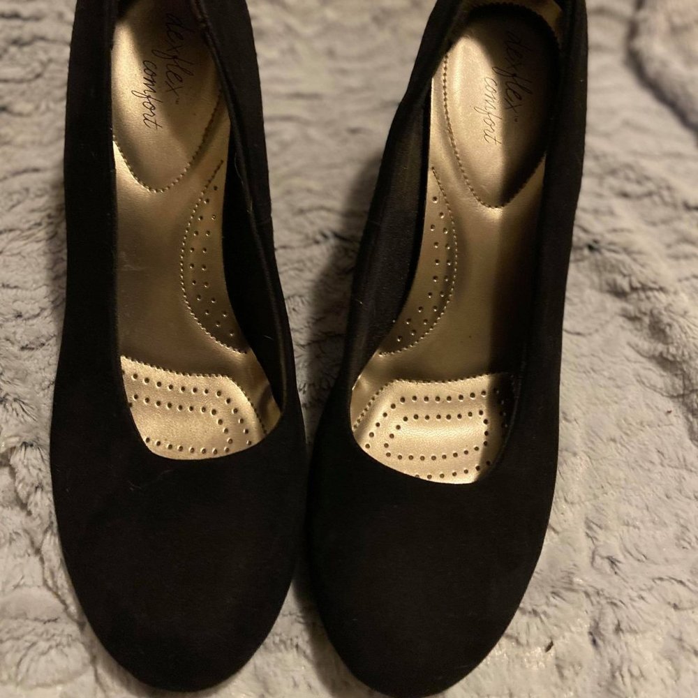 Black Wedge